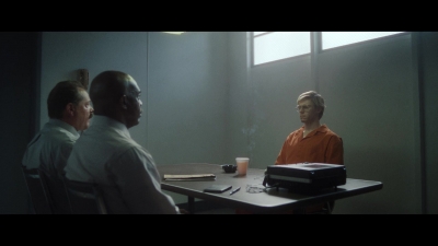1X04-The-Good-Boy-Box-0017.jpg
