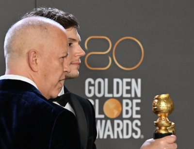 Golden-Globes-2023-Press-Room-05.jpg