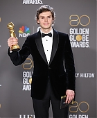 Golden-Globes-2023-Press-Room-53.jpg
